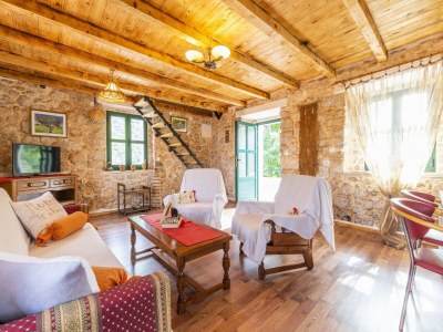 Holiday house House with Two Bedrooms (Dinko HH) - Features photo 2