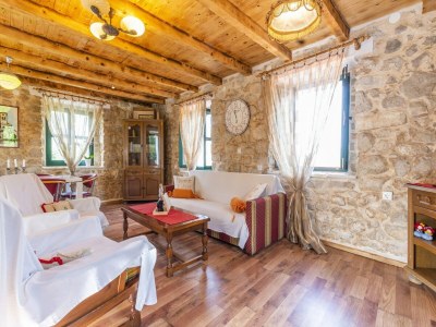 Holiday house House with Two Bedrooms (Dinko HH) - Features photo 4