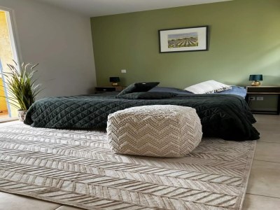 Villa Villa in Le Muy mit Pool und See - Features photo 16