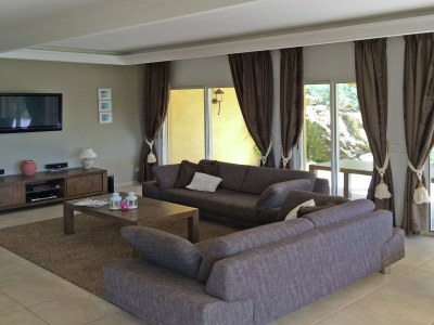 Villa Villa in Le Muy mit Pool und See - Features photo 18