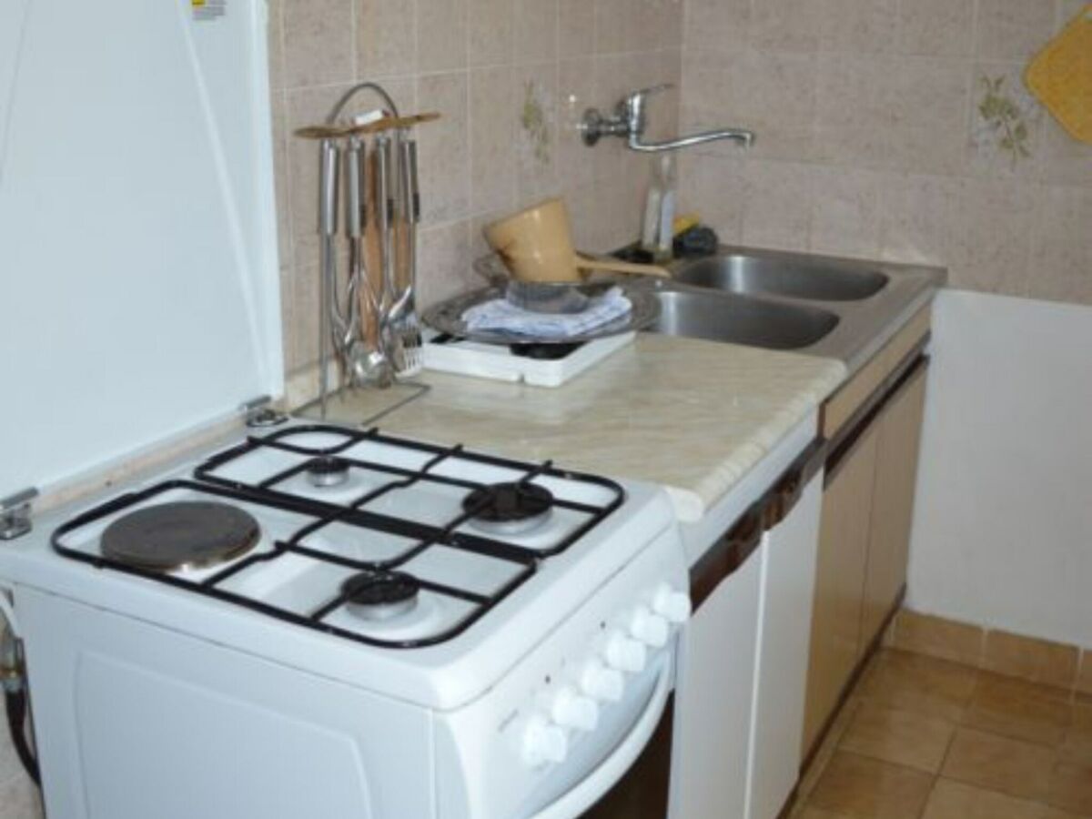Apartment Apartments Miki Rogoznica - Classic Two Bedroom Apartment with Terrace - Features photo 4