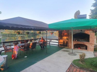 Holiday house Four bedroom house with river view - Features photo 22