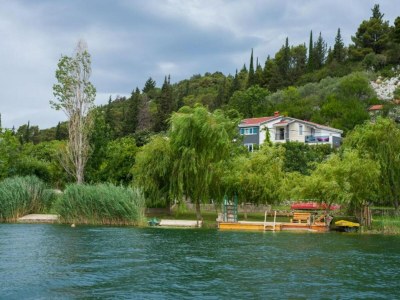 Apartment One-Bedroom Apartment With Lake View - Outdoor photo 52