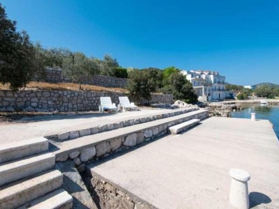 Apartment Spacious and Cozy Seafront Apartments - Two Bedroom Apartment  with Terrace and Sea View - Outdoor photo 7