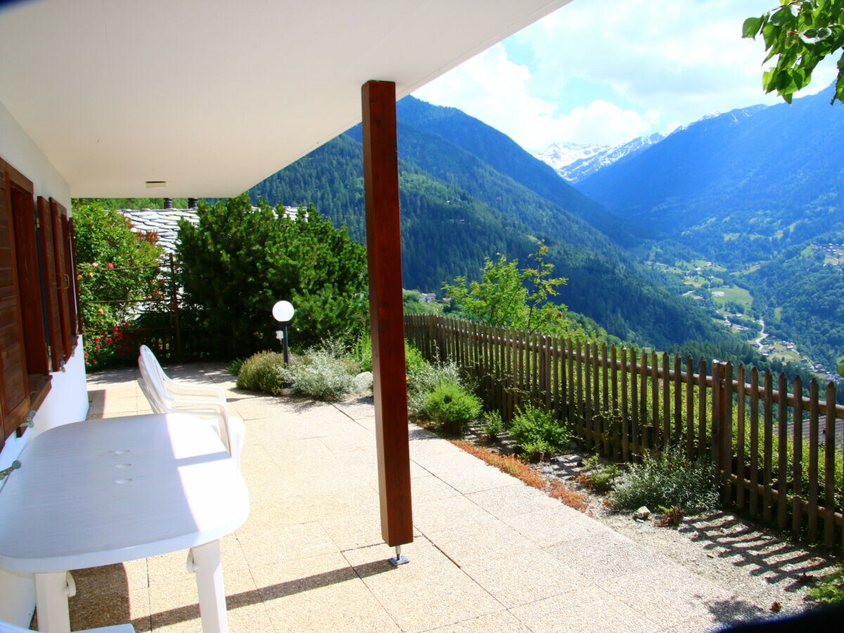 Chalet Eanta SUNNY & MOUNTAIN chalet 10 pers