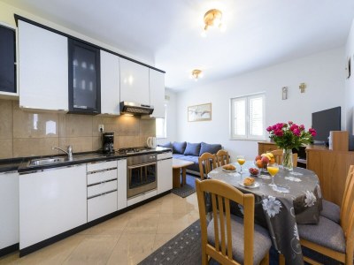 Apartment Apartment Tija - Two Bedroom Apartment with Balcony and Partial Sea View(A4+2) - Features photo 12