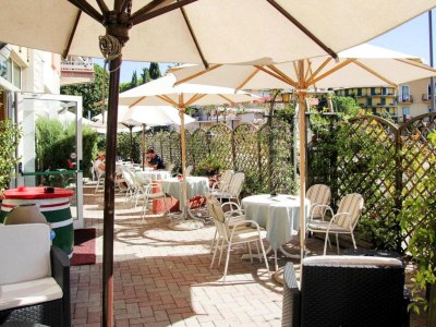 Holiday park Residence Doria in Garda am Gardasee - Outdoor photo 22