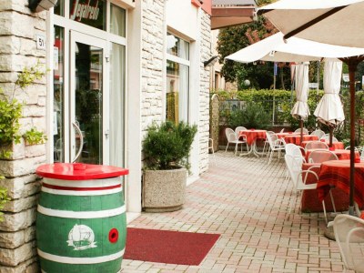 Holiday park Residence Doria in Garda am Gardasee - Outdoor photo 24