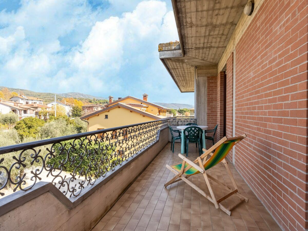 Apartment Haus in Tuoro sul Trasimeno am Lago Trasimeno - Outdoor photo 4