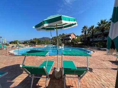 Apartment Seafront apartment in Finale - Outdoor photo 7