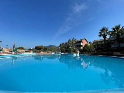 Apartment Seafront apartment in Finale - Outdoor photo 8