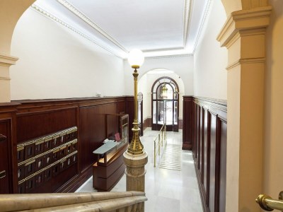 Apartment Belvilla by OYO Catalunya Palace Apartment - Features photo 20