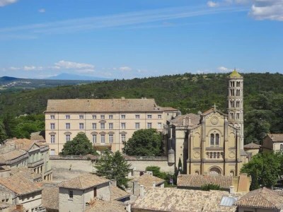 Apartment Heated Pool Apartment in Uzes - Outdoor photo 2