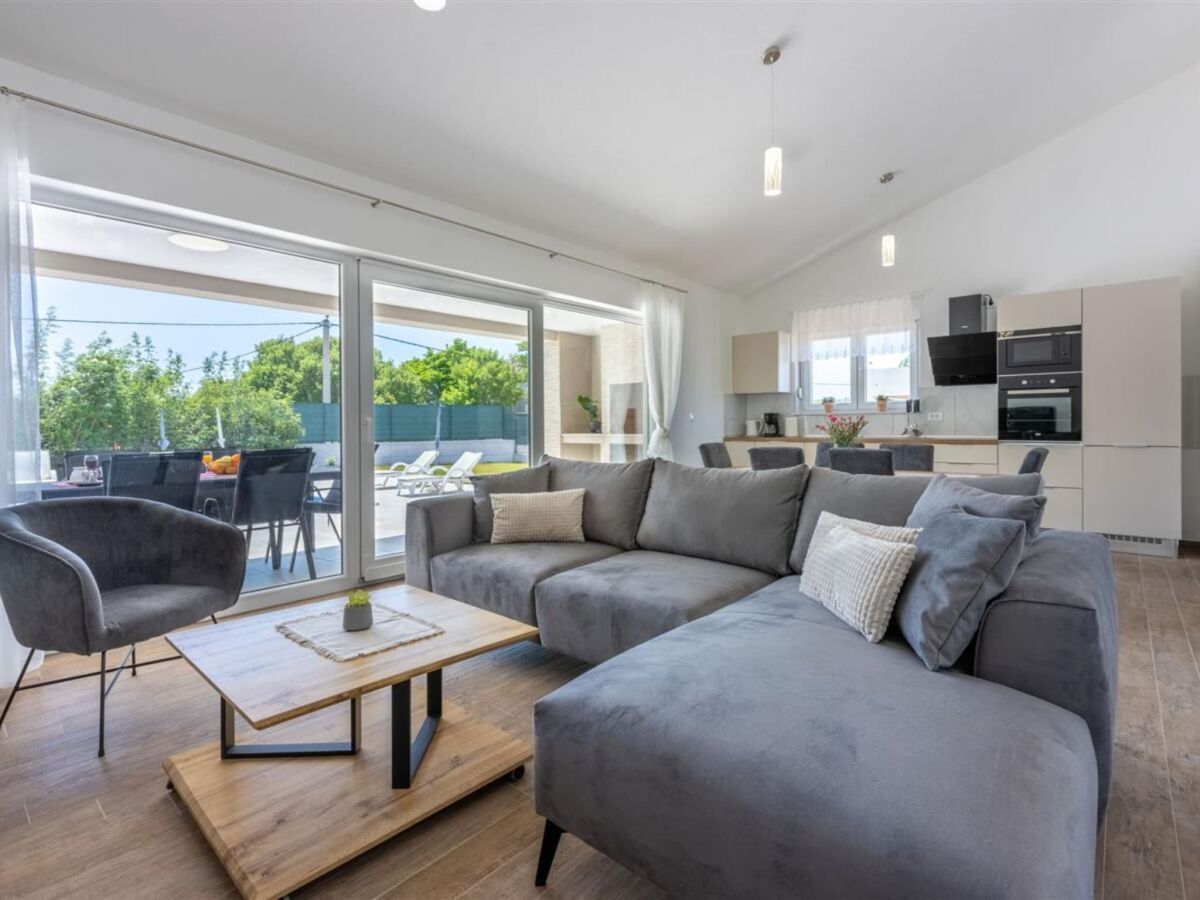 Villa Three Bedroom Villa with Swiming Pool - Features photo 3