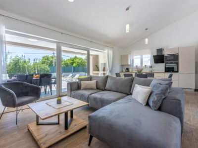 Villa Three Bedroom Villa with Swiming Pool - Features photo 3