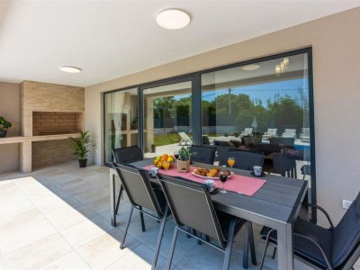 Villa Three Bedroom Villa with Swiming Pool - Features photo 19