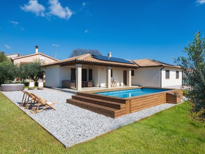 Villa M with pool and whirpool in Valtura - Villa