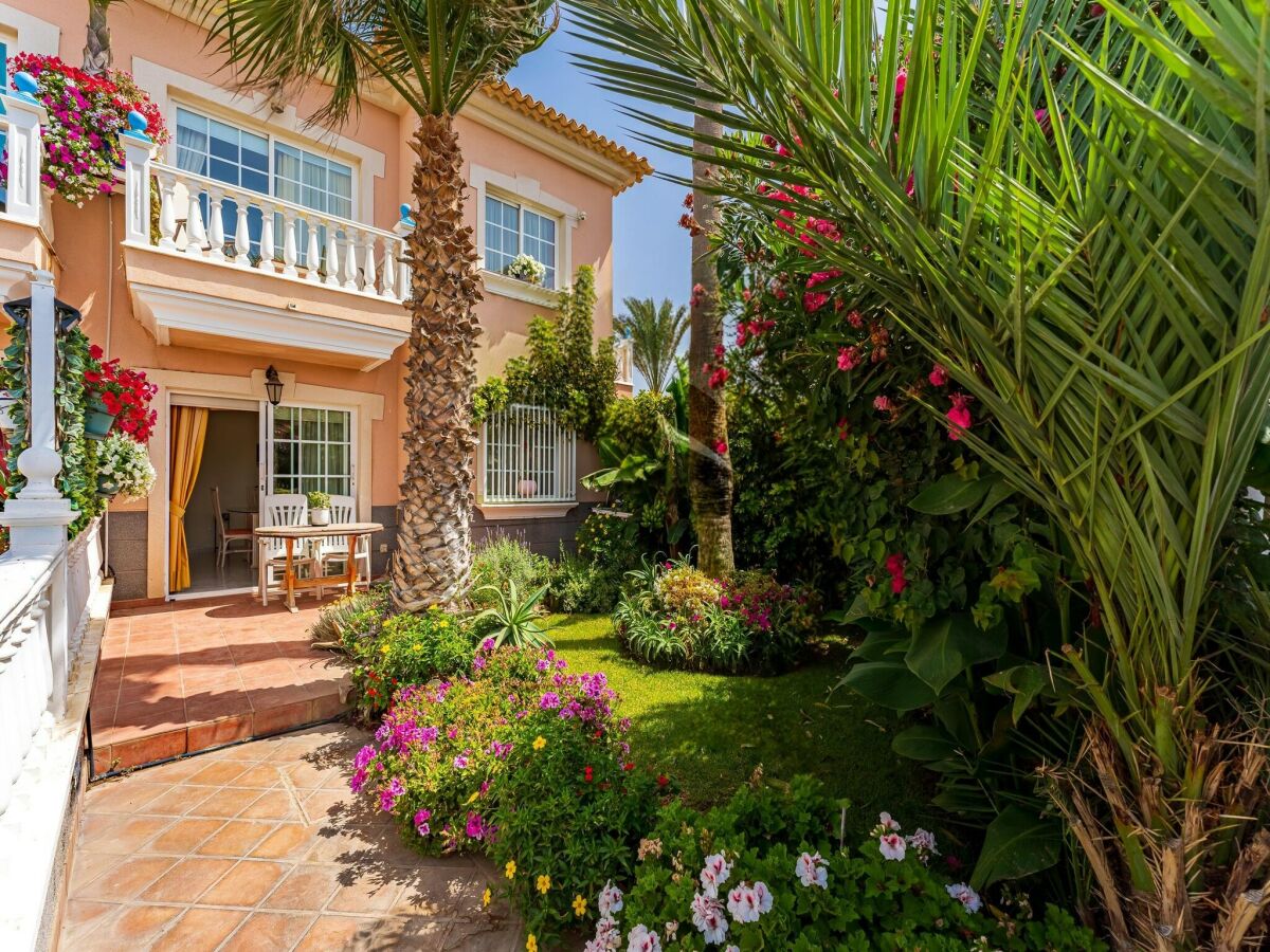 Apartment Apartment with shared heated pool in El Médano