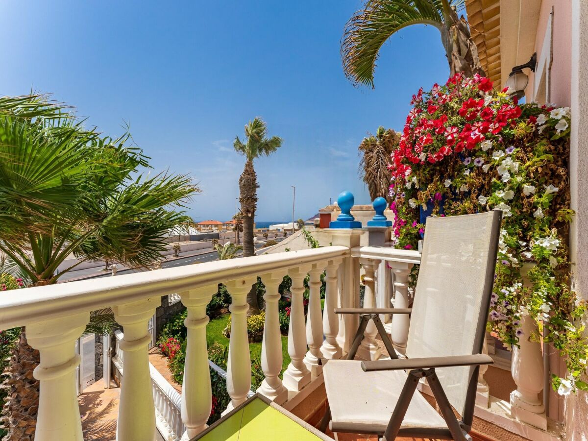 Apartment Apartment overlooking heated pool - Outdoor photo 2