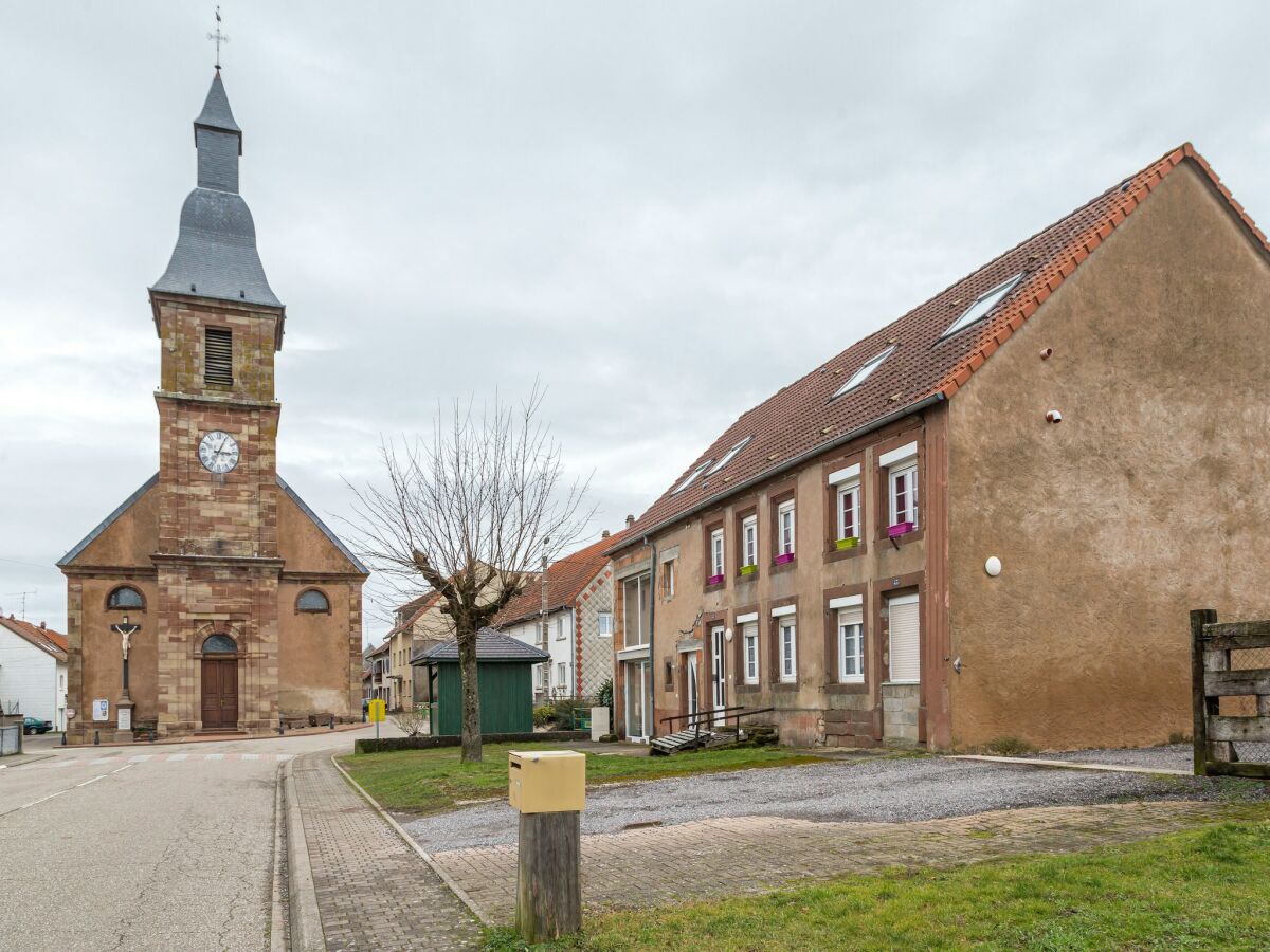 Holiday house Renovated village house with enclosed garden - Outdoor photo 4