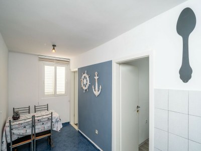 Apartment Apartment & Rooms Alan - Double Room with Shared Bathroom 2 - Features photo 12