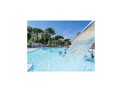 caravan Lodge im Marina Family Resort in Punta Marina - Outdoor photo 29