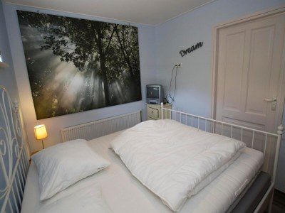 Holiday house Beautifully holiday bungalow in Sint Maartenszee - Outdoor photo 9