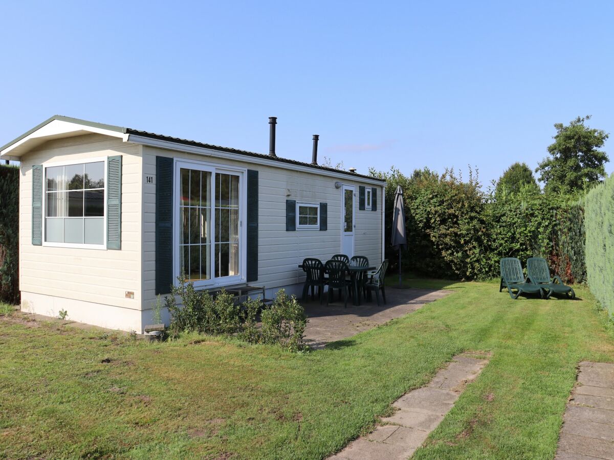 Holiday park Chalet in Duinhoeve with Van Gogh Style