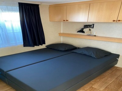 Holiday park Chalet in Duinhoeve with Van Gogh Style - Features photo 6