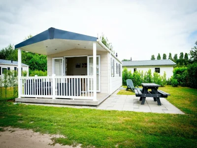 Holiday park Chalet near Loonse and Drunense Dunes - Holiday park