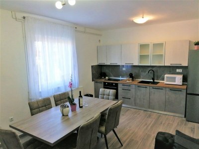 Apartment Apartment Ivica - Three Bedroom Apartment with Terrace - Features photo 10