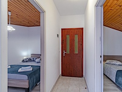 Apartment Two bedroom apartment near beach Prižba, Korčula A-175-b - Outdoor photo 28