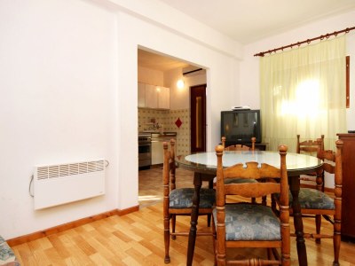 Apartment Two bedroom apartment near beach Brna, Korčula A-560-a - Outdoor photo 6