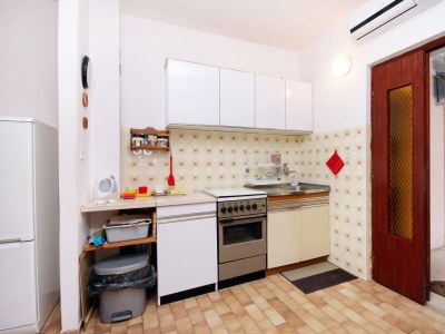 Apartment Two bedroom apartment near beach Brna, Korčula A-560-a - Outdoor photo 8