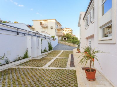 Apartment One bedroom apartment with terrace and sea view Rastići, Čiovo A-1084-c - Outdoor photo 13