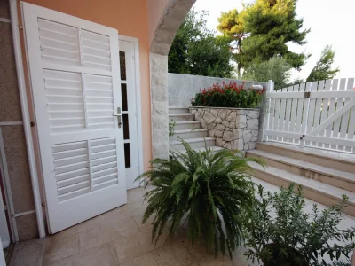 Apartment Two bedroom apartment with terrace and sea view Puntinak, Brač A-718-c - Outdoor photo 29