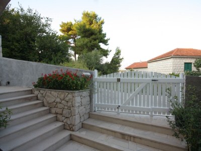 Apartment Two bedroom apartment with terrace and sea view Puntinak, Brač A-718-c - Outdoor photo 31