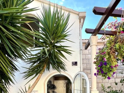 Apartment Studio flat with terrace and sea view Puntinak, Brač AS-718-a - Outdoor photo 11