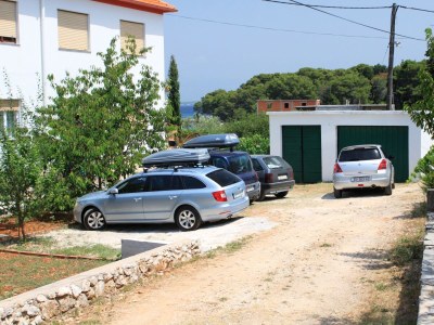 Apartment Two bedroom apartment with terrace Ugljan A-830-a - Outdoor photo 10