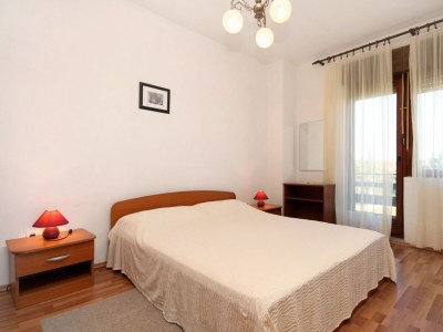 Apartment Two bedroom apartment with terrace Ugljan A-830-a - Outdoor photo 13