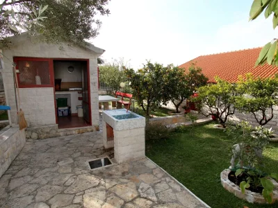 Apartment Two bedroom apartment with terrace and sea view Seget Vranjica, Trogir A-980-a - Outdoor photo 4