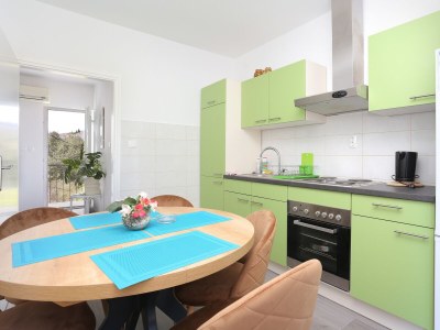 Apartment Three bedroom apartment with terrace Slatine, Čiovo A-2566-a - Outdoor photo 17