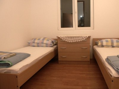 Apartment Two bedroom apartment near beach Milna, Vis A-3036-b - Outdoor photo 6