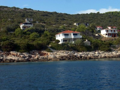 Apartment Two bedroom apartment near beach Milna, Vis A-3036-b - Outdoor photo 8