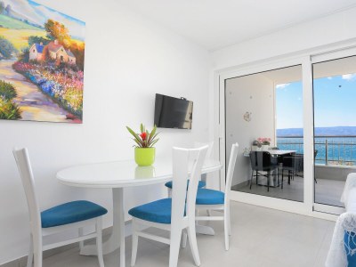 Apartment Two bedroom apartment with terrace and sea view Duće, Omiš A-2737-a in Omiš - Apartment