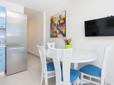 Apartment Two bedroom apartment with terrace and sea view Duće, Omiš A-2737-a - Outdoor photo 25