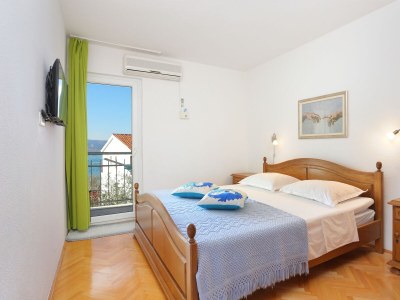 Apartment Two bedroom apartment with terrace and sea view Duće, Omiš A-2737-a - Outdoor photo 28