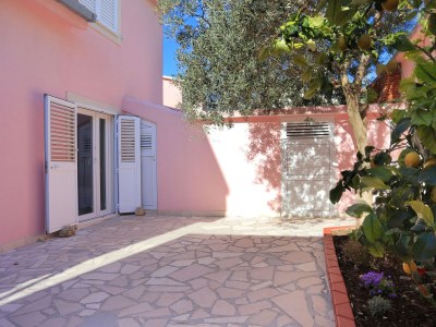 Apartment Two bedroom apartment with terrace and sea view Duće, Omiš A-2737-a - Outdoor photo 42