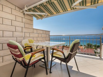 Apartment One bedroom apartment with terrace and sea view Duće, Omiš A-2737-b in Omis - Apartment