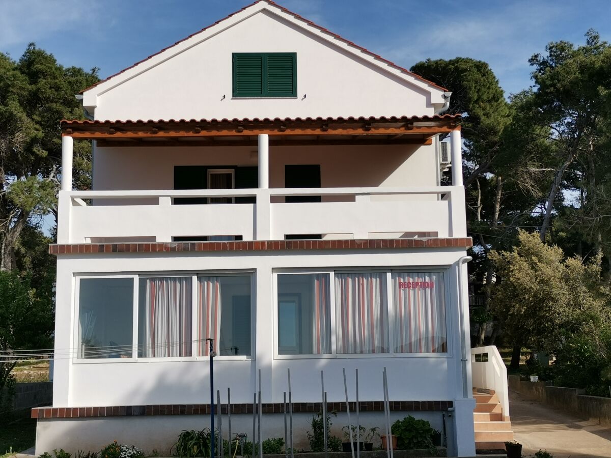 Apartment Two bedroom apartment near beach Sušica, Ugljan A-3462-a - Outdoor photo 5